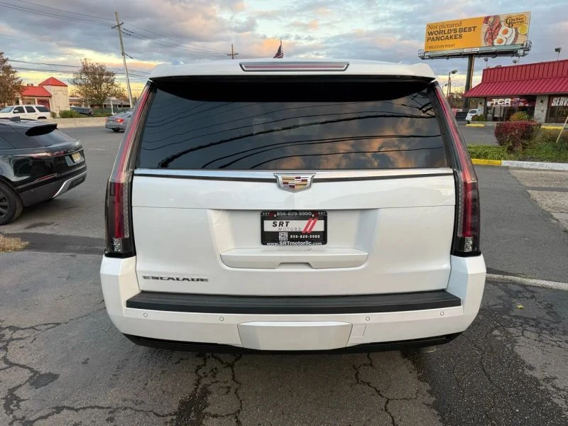 2016 Cadillac Escalade 4th Gen - Image 7 of 12