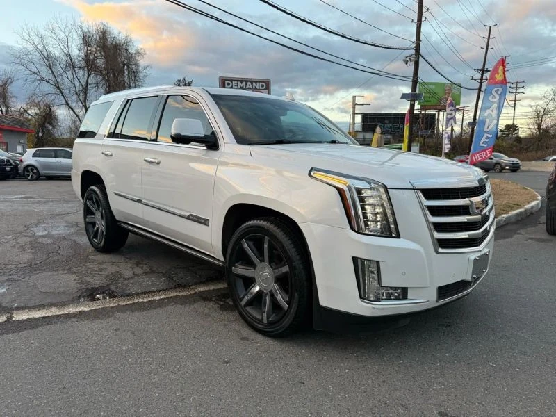 2016 Cadillac Escalade 4th Gen - Image 3 of 12