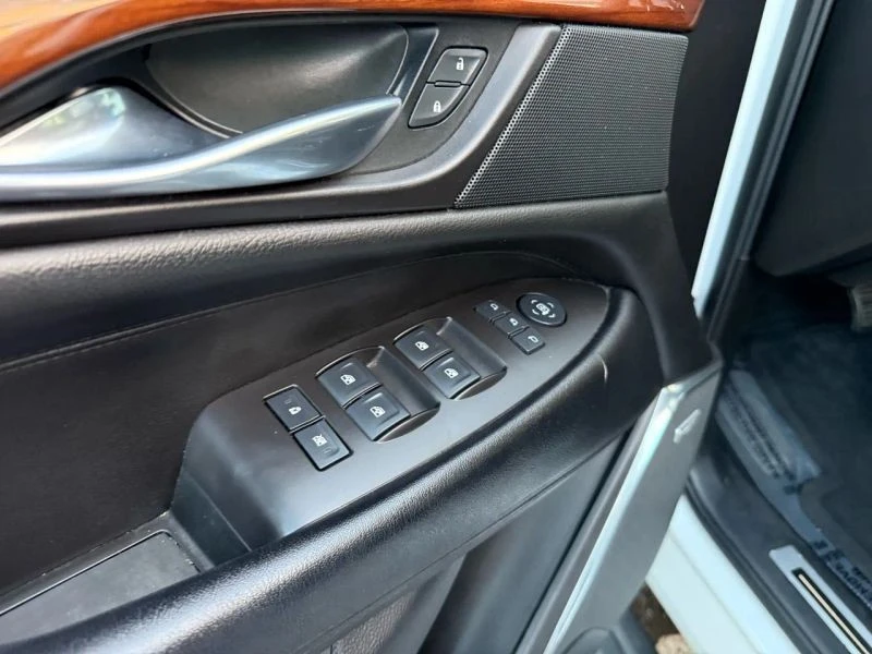 2016 Cadillac Escalade 4th Gen - Image 10 of 12