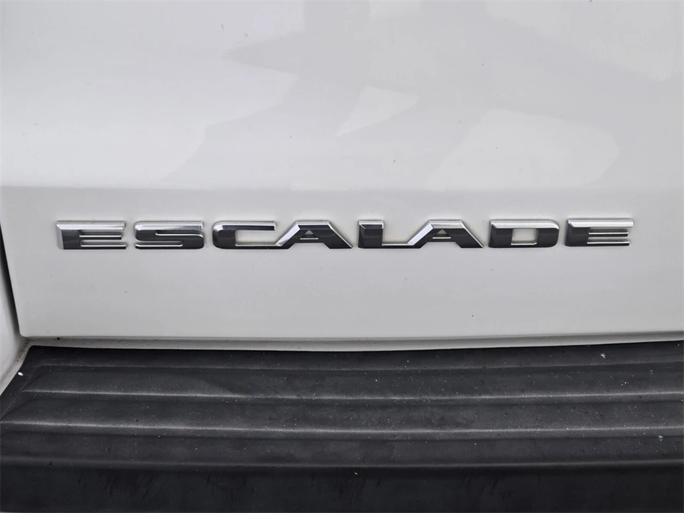2016 Cadillac Escalade 4th Gen - Image 12 of 12