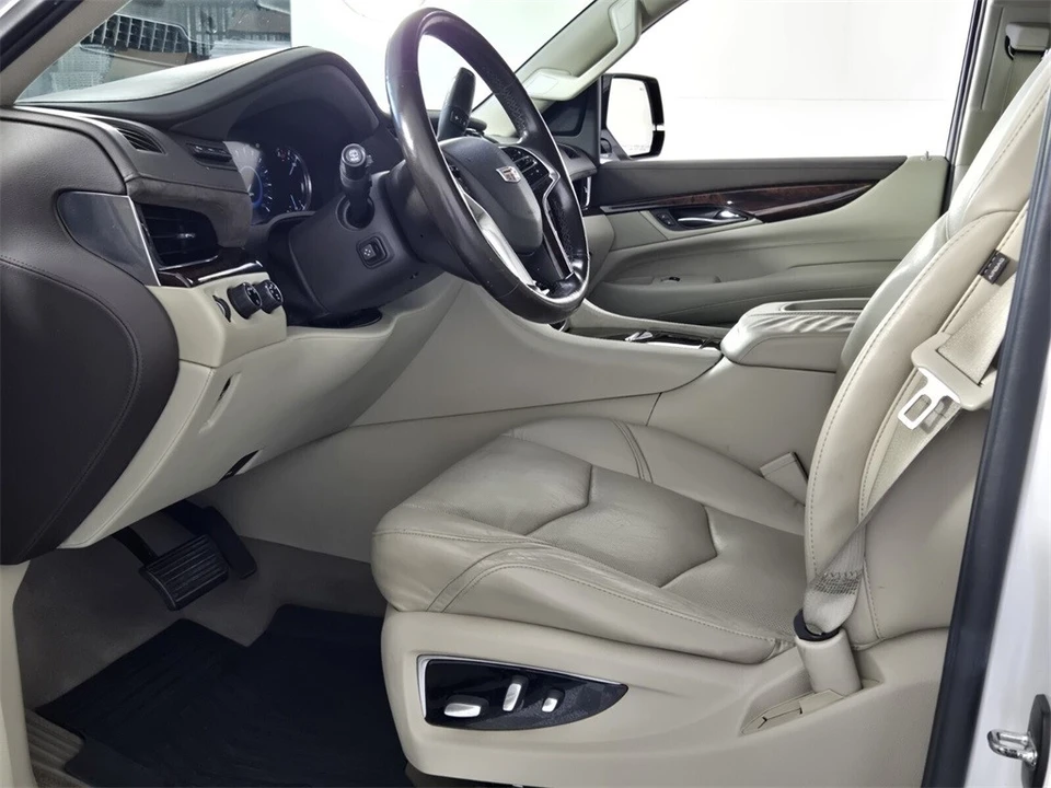 2016 Cadillac Escalade 4th Gen - Image 7 of 12