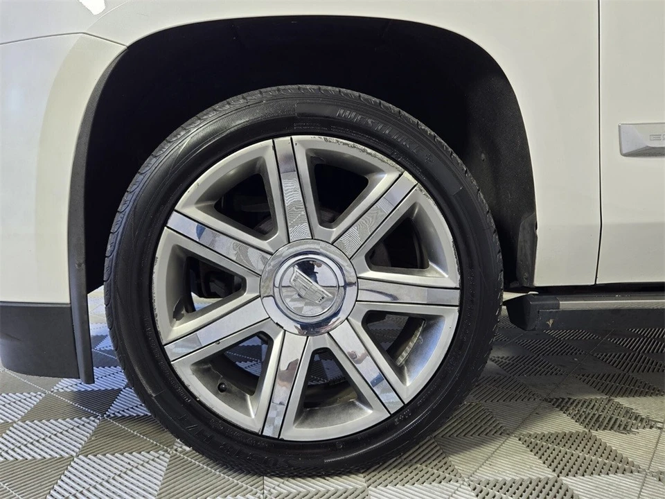 2016 Cadillac Escalade 4th Gen - Image 5 of 12
