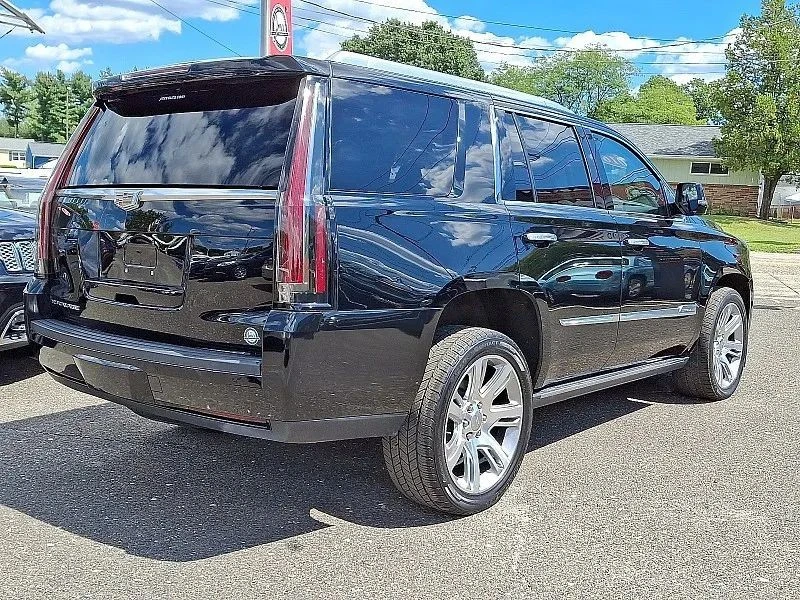 2016 Cadillac Escalade 4th Gen - Image 7 of 12