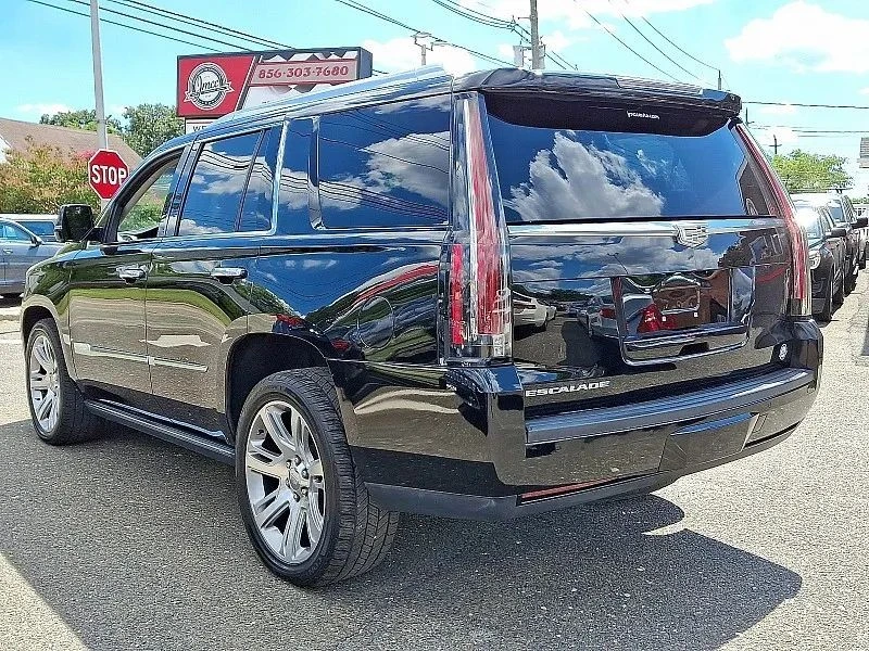 2016 Cadillac Escalade 4th Gen - Image 5 of 12