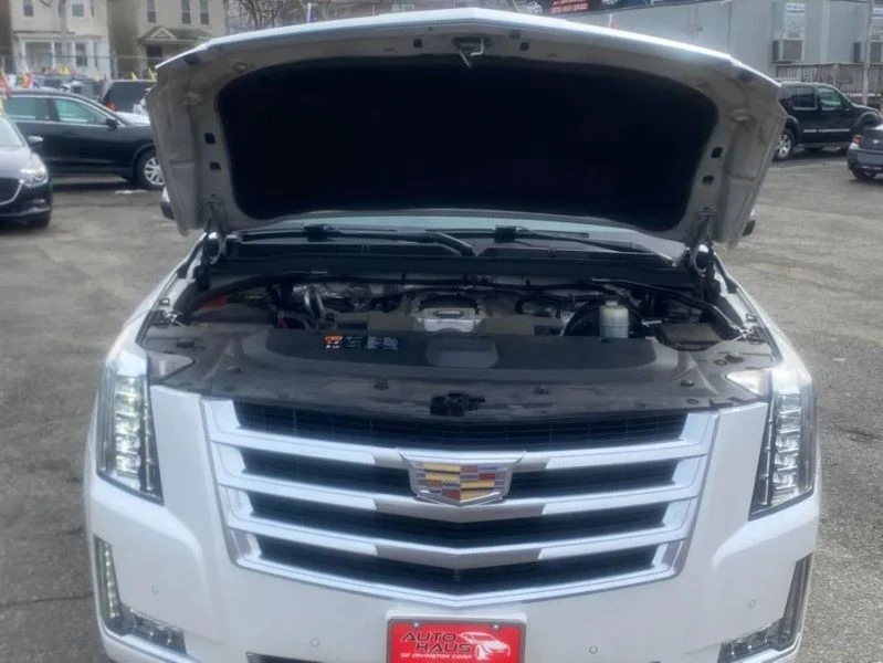 2016 Cadillac Escalade 4th Gen - Image 7 of 12