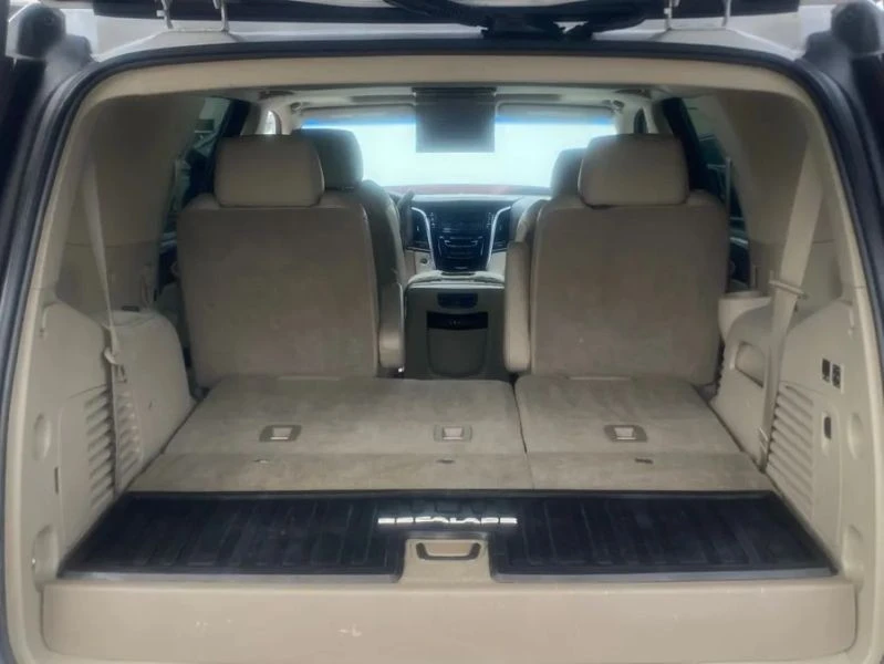 2016 Cadillac Escalade 4th Gen - Image 10 of 12