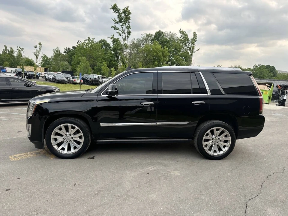 2016 Cadillac Escalade 4th Gen - Image 10 of 12