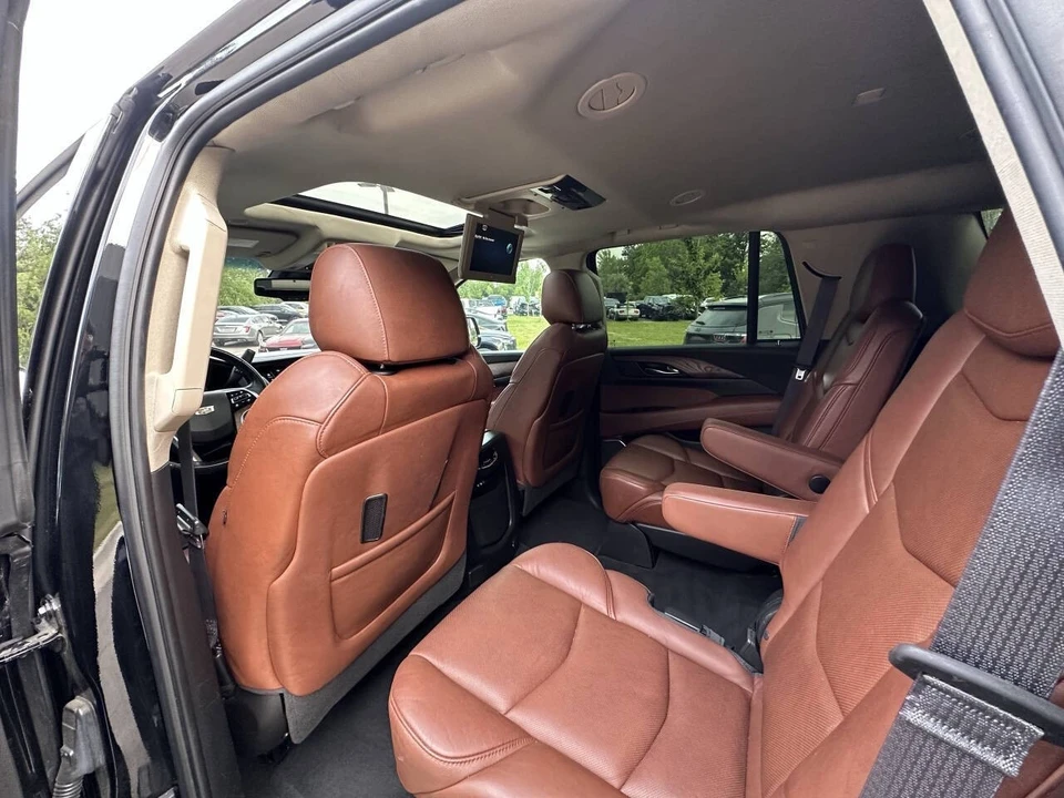 2016 Cadillac Escalade 4th Gen - Image 11 of 12