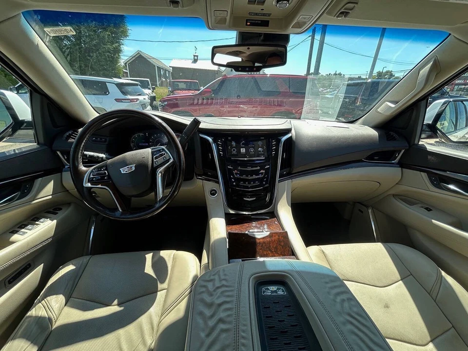 2016 Cadillac Escalade 4th Gen - Image 11 of 12