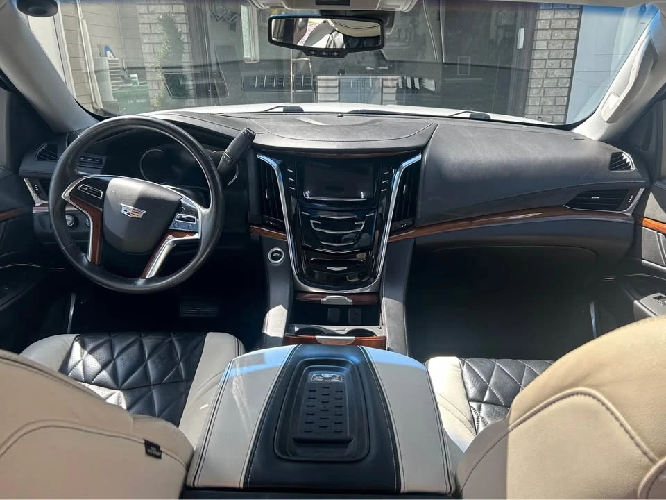 2016 Cadillac Escalade 4th Gen - Image 8 of 10