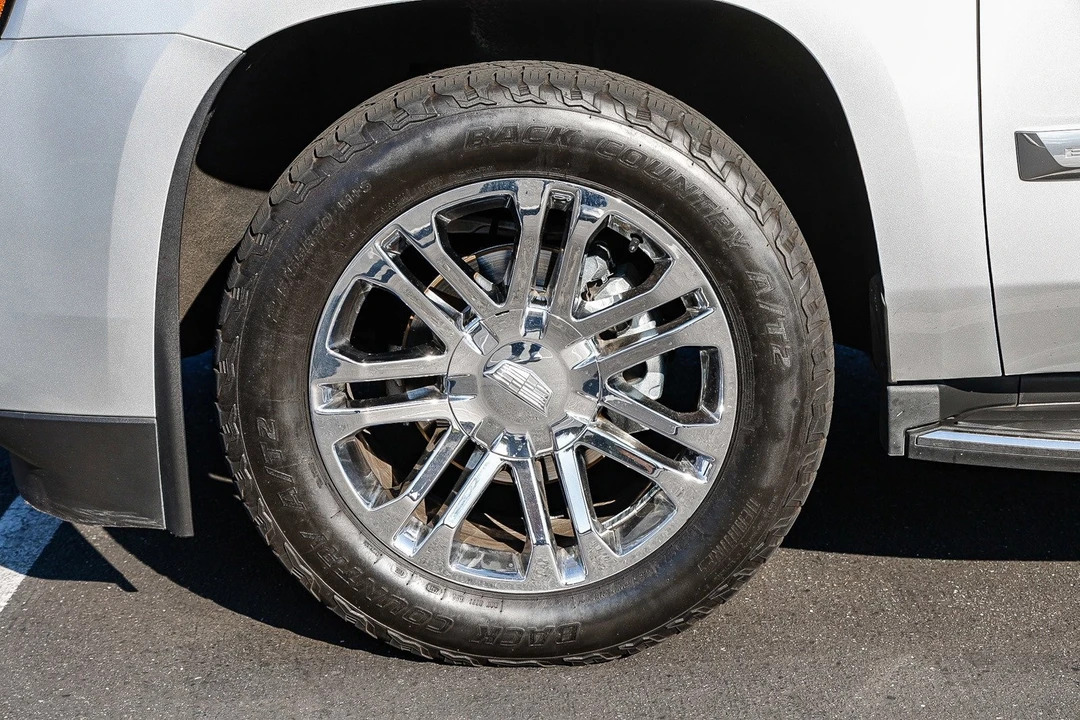 2016 Cadillac Escalade 4th Gen - Image 9 of 12
