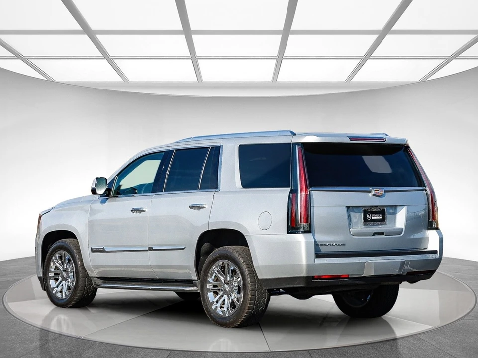 2016 Cadillac Escalade 4th Gen - Image 2 of 12