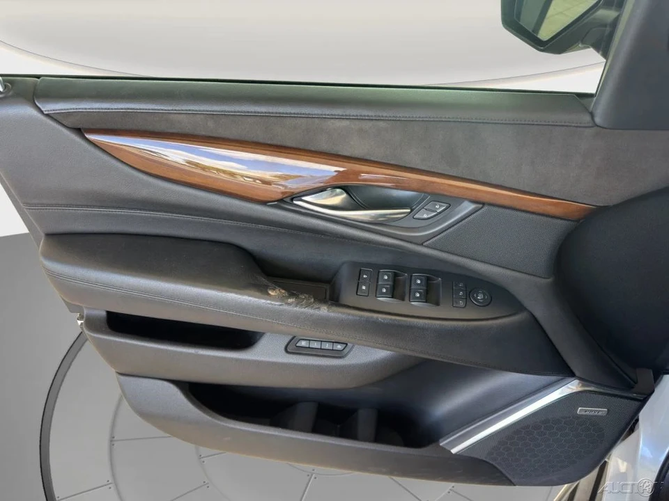 2016 Cadillac Escalade 4th Gen - Image 13 of 21