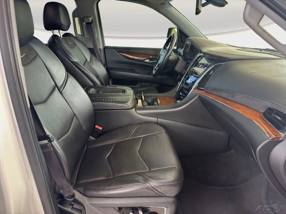 2016 Cadillac Escalade 4th Gen - Image 19 of 21