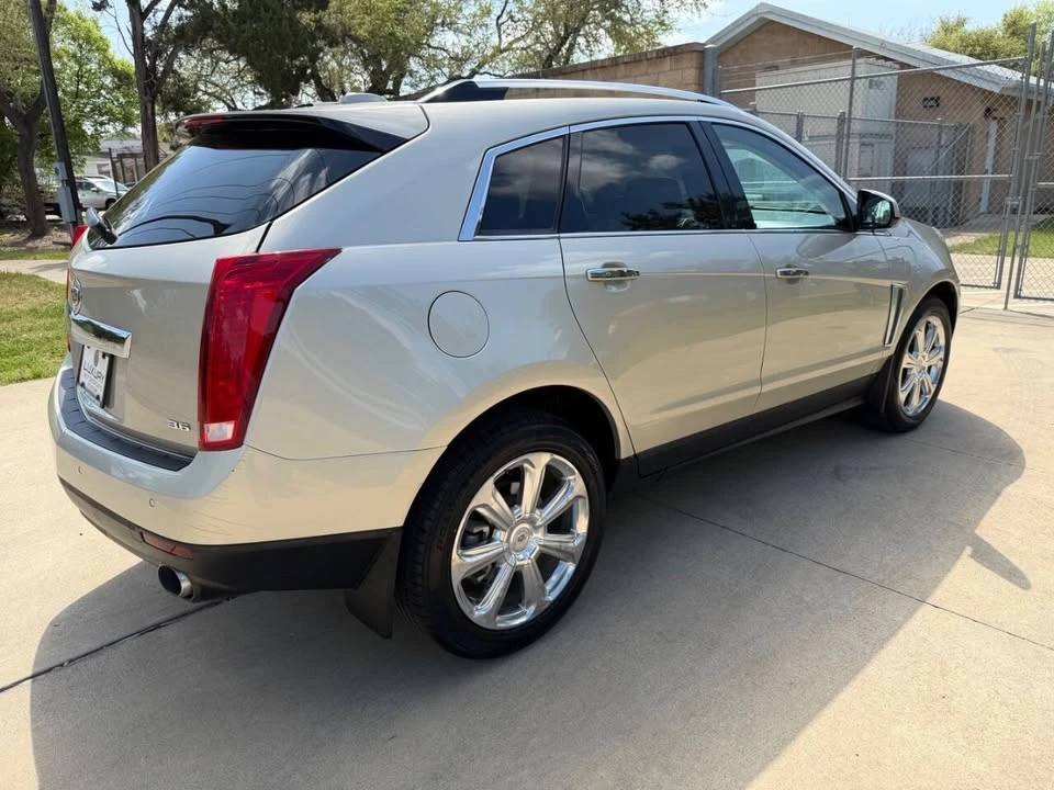 2016 Cadillac SRX - Image 17 of 20