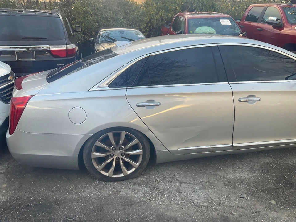 2016 Cadillac XTS - Image 14 of 20