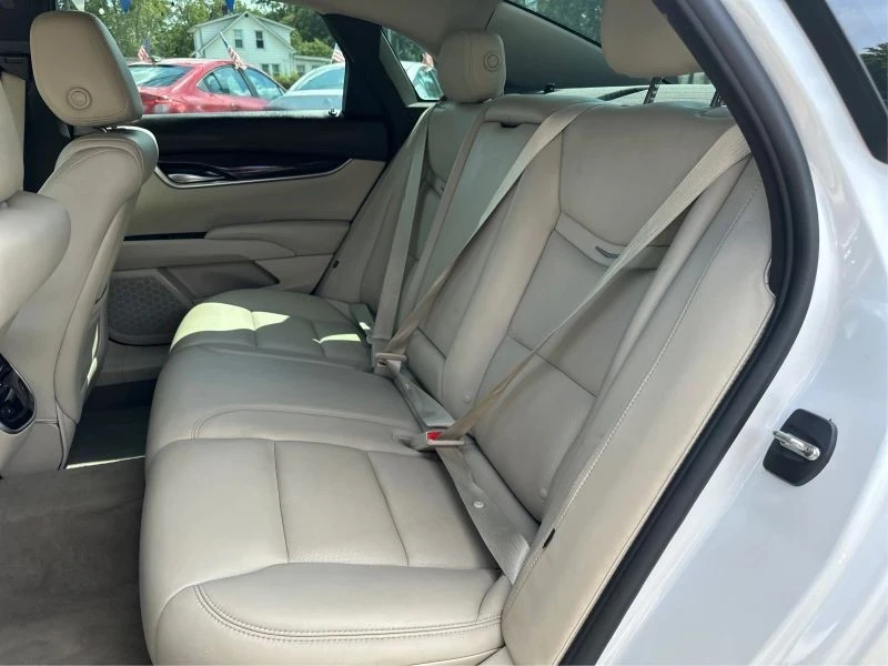 2016 Cadillac XTS - Image 10 of 12