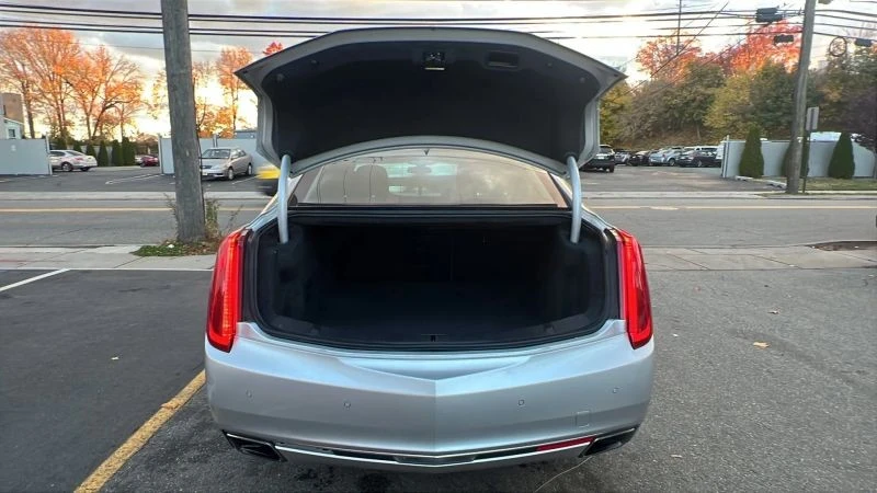 2016 Cadillac XTS - Image 9 of 12