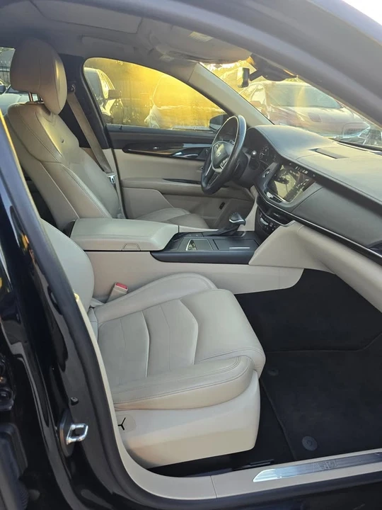 2016 Cadillac CT6 - Image 8 of 17