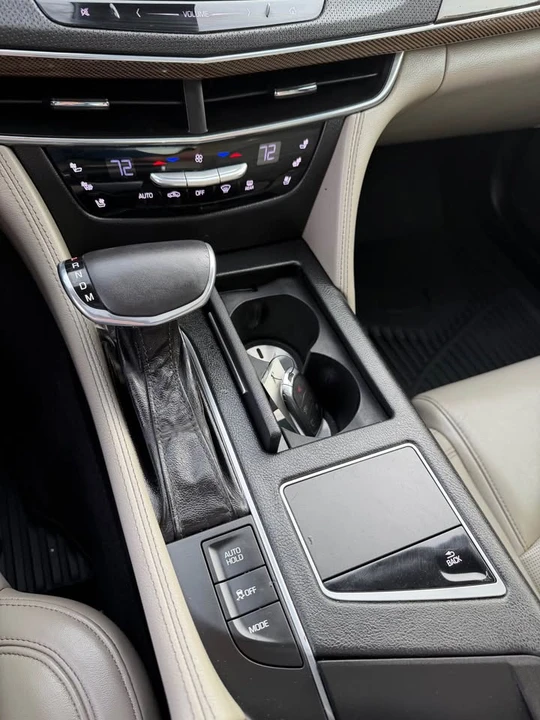 2016 Cadillac CT6 - Image 13 of 19