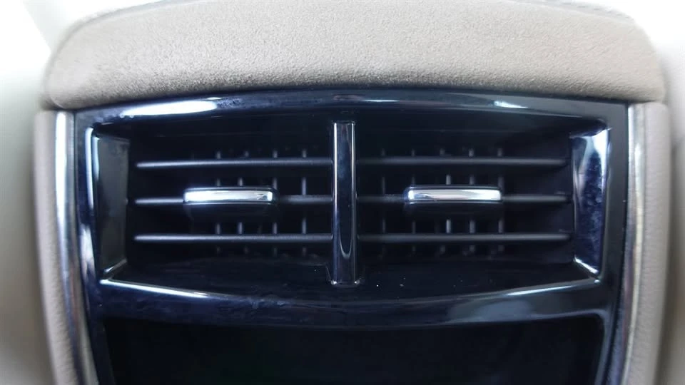 2016 Cadillac CTS 3rd Gen - Image 9 of 10