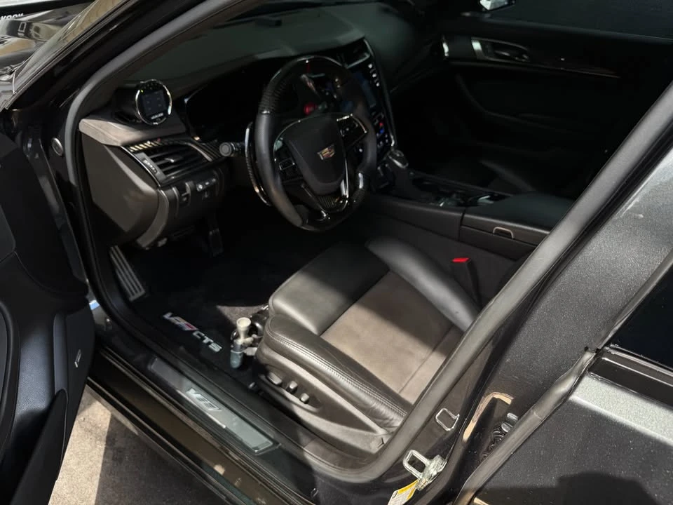 2016 Cadillac CTS-V 3rd Gen - Image 14 of 19
