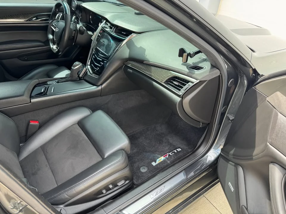 2016 Cadillac CTS-V 3rd Gen - Image 15 of 19