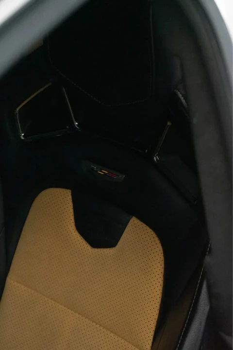 2016 Cadillac CTS-V 3rd Gen - Image 7 of 8