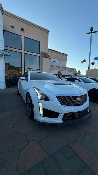2016 Cadillac CTS-V 3rd Gen - Image 2 of 13