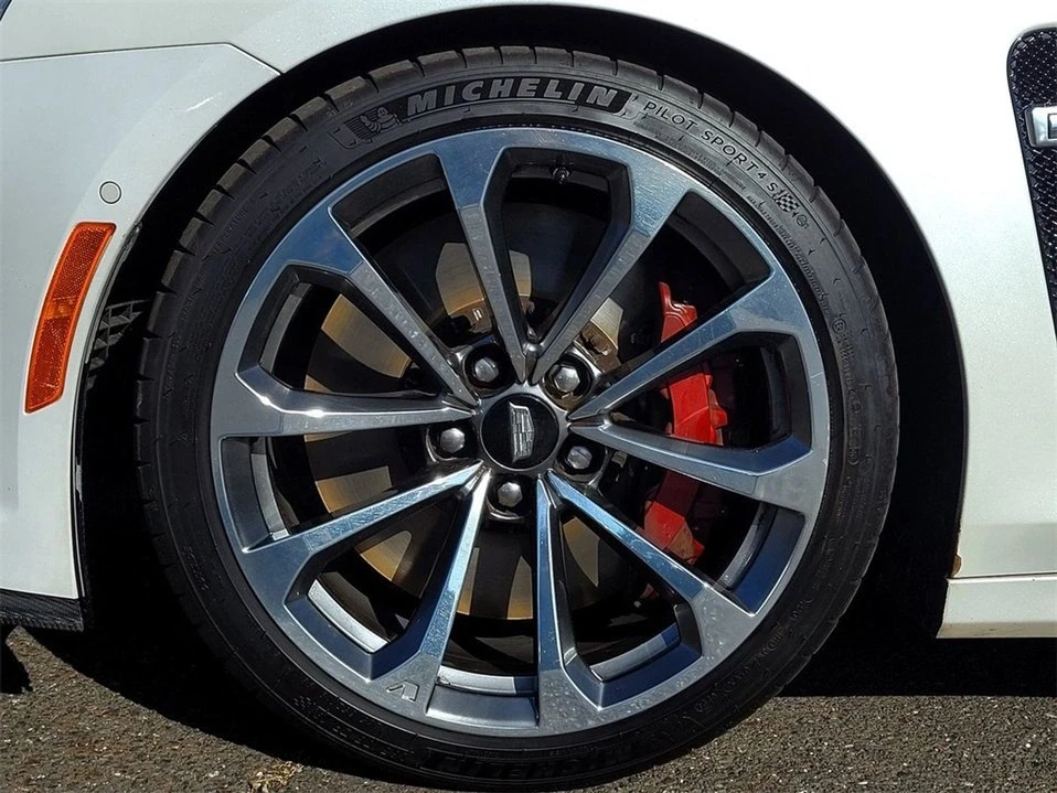 2016 Cadillac CTS-V 3rd Gen - Image 9 of 20