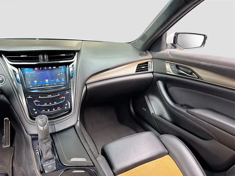 2016 Cadillac CTS-V 3rd Gen - Image 13 of 15