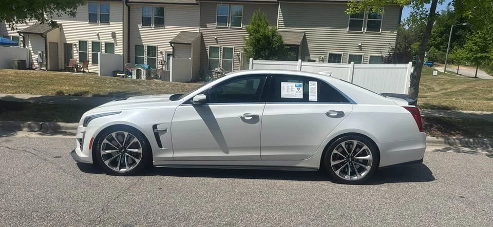 2016 Cadillac CTS-V 3rd Gen - Image 3 of 8