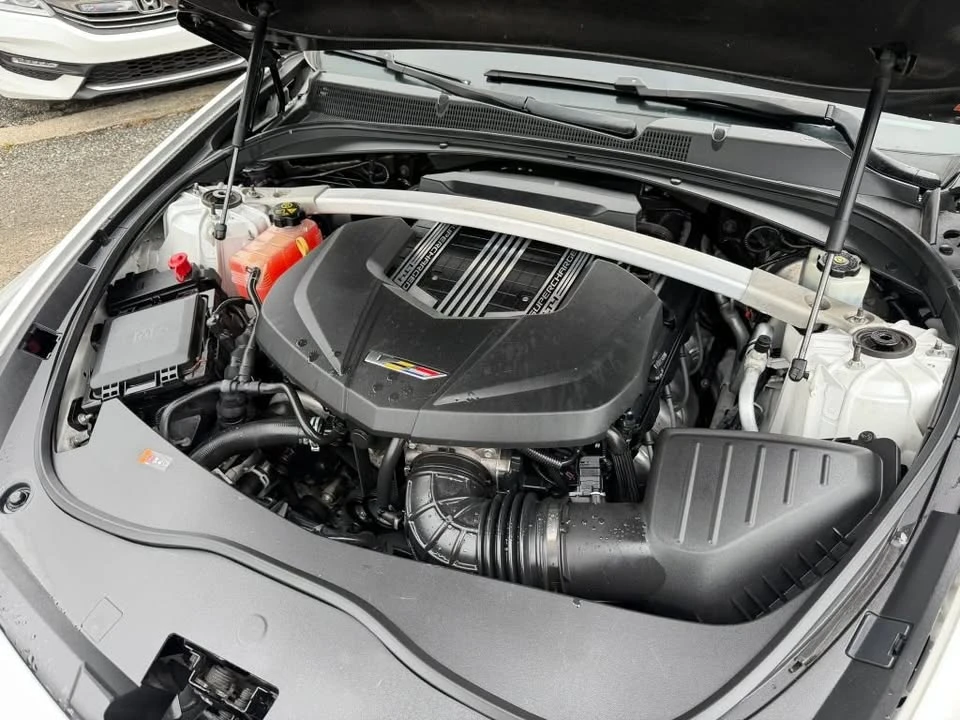 2016 Cadillac CTS-V 3rd Gen - Image 8 of 19