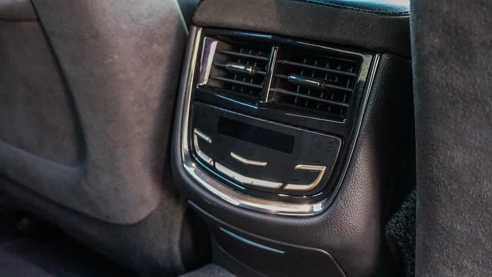 2016 Cadillac CTS-V 3rd Gen - Image 7 of 19