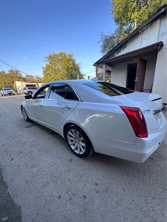 2016 Cadillac CTS-V 3rd Gen - Image 3 of 10