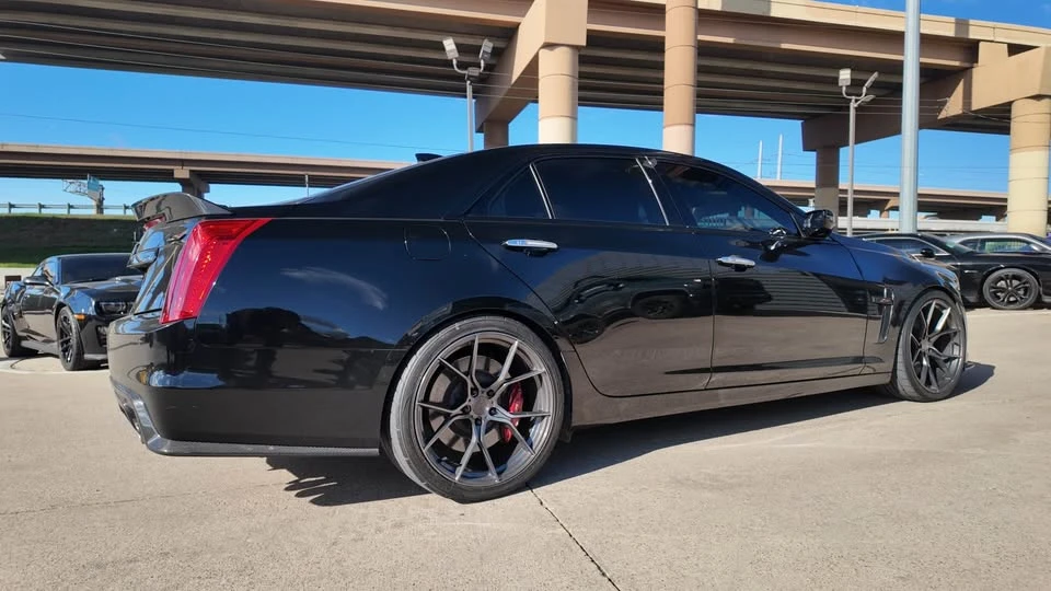2016 Cadillac CTS-V 3rd Gen - Image 5 of 11