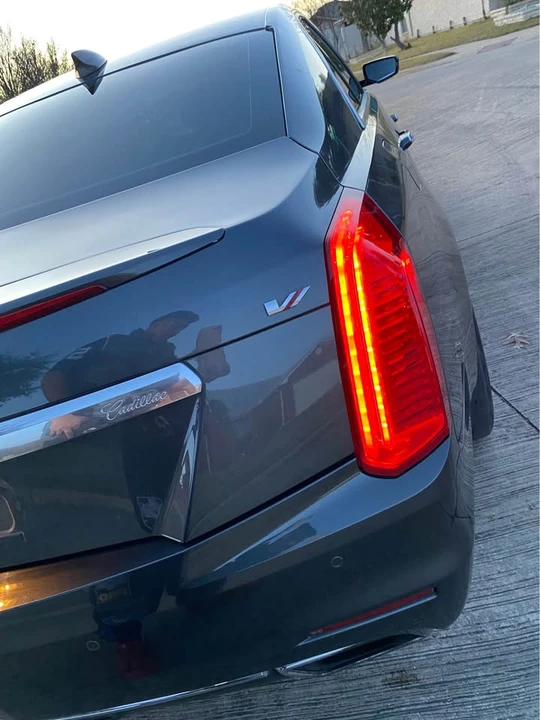 2016 Cadillac CTS-V 3rd Gen - Image 5 of 12