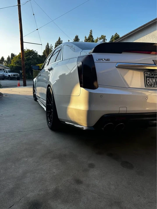 2016 Cadillac CTS-V 3rd Gen - Image 4 of 5