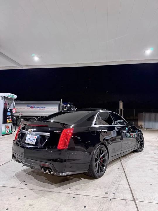 2016 Cadillac CTS-V 3rd Gen - Image 7 of 8
