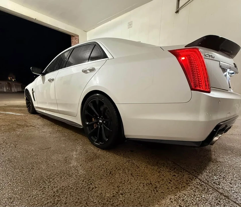 2016 Cadillac CTS-V 3rd Gen - Image 8 of 13