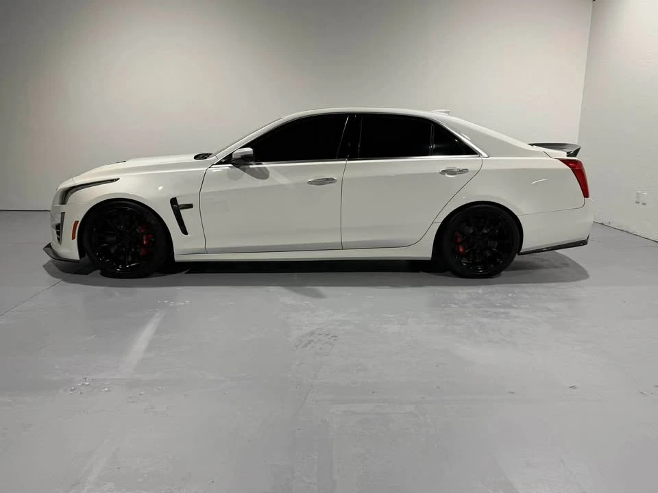 2016 Cadillac CTS-V 3rd Gen - Image 4 of 10