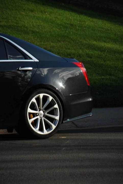 2016 Cadillac CTS-V 3rd Gen - Image 16 of 18