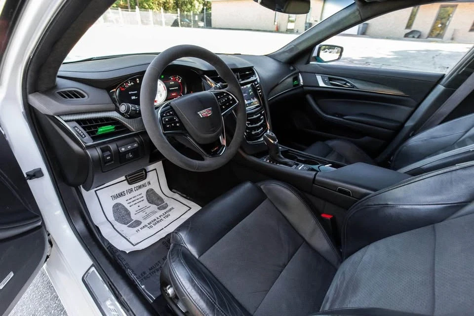 2016 Cadillac CTS-V 3rd Gen - Image 9 of 19