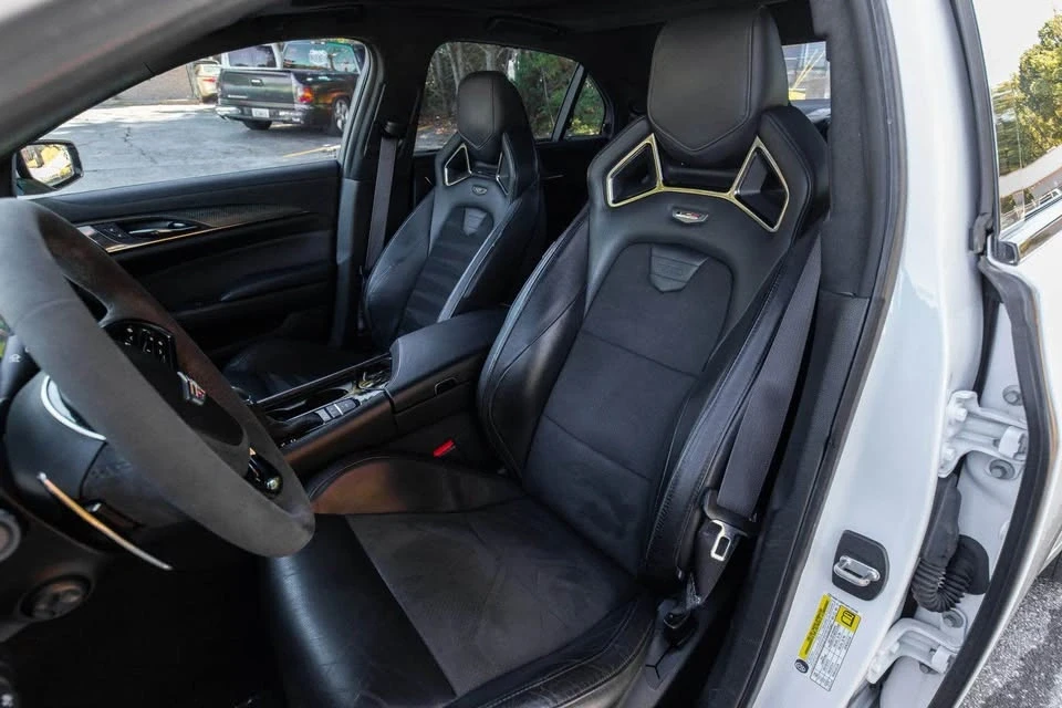 2016 Cadillac CTS-V 3rd Gen - Image 10 of 19