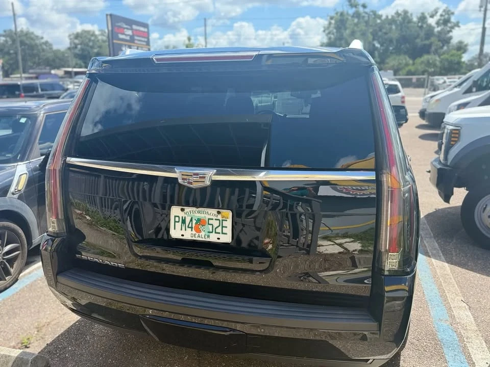 2016 Cadillac Escalade 4th Gen - Image 6 of 6