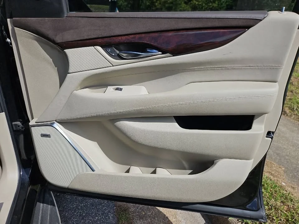 2016 Cadillac Escalade 4th Gen - Image 19 of 19