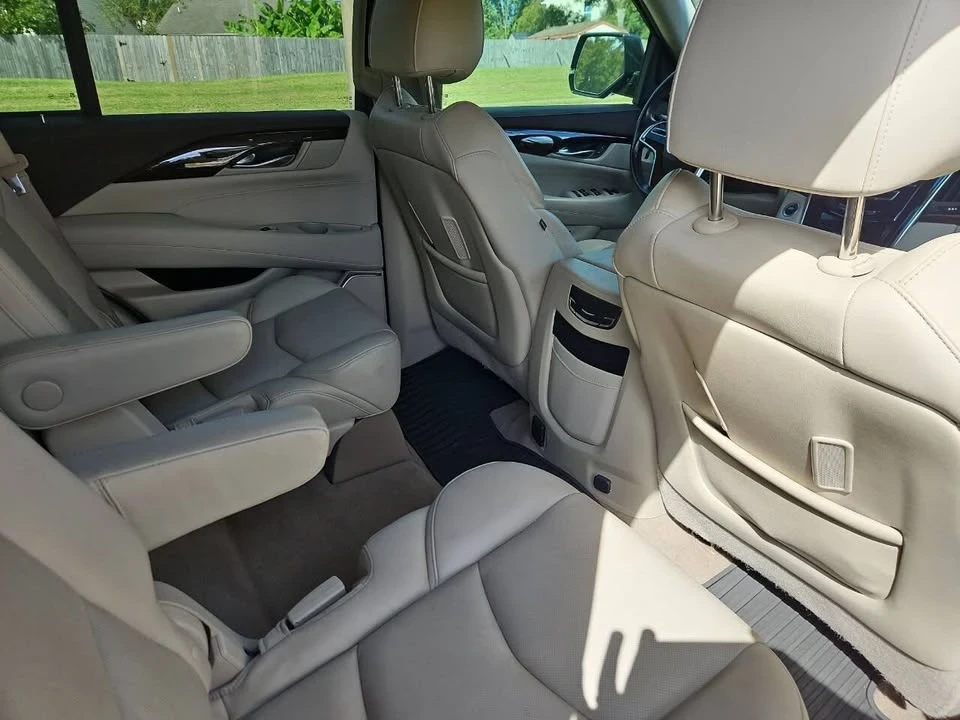 2016 Cadillac Escalade 4th Gen - Image 17 of 19