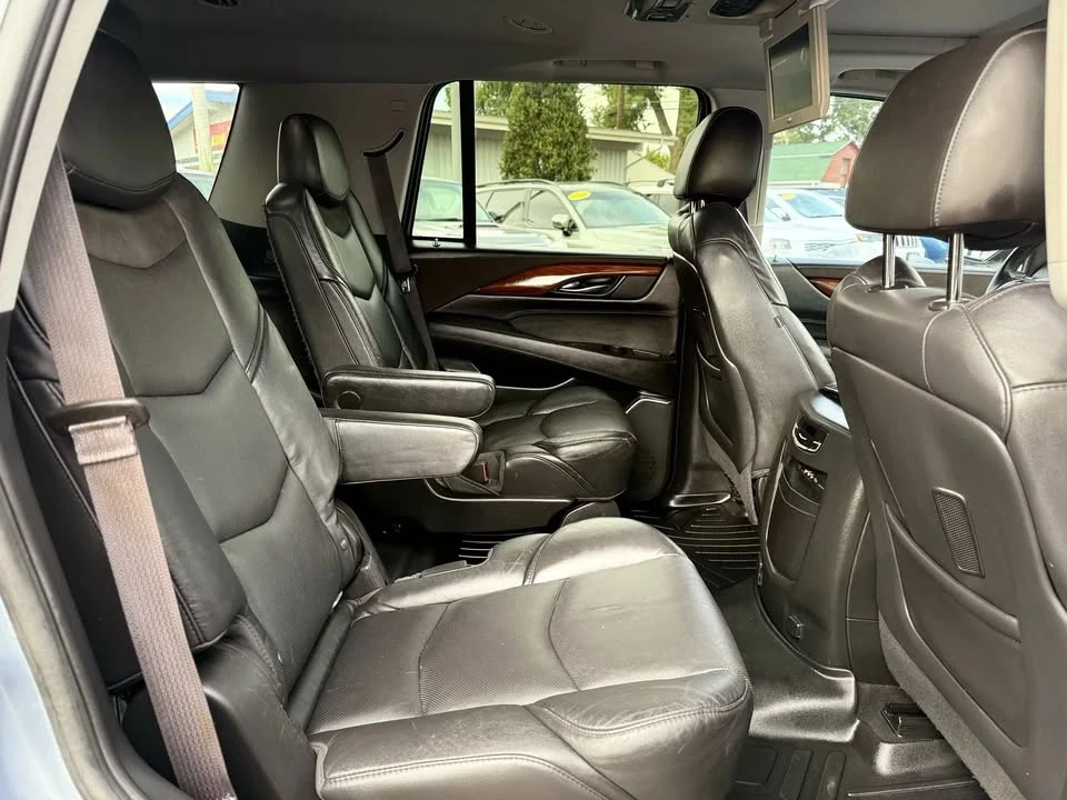 2016 Cadillac Escalade 4th Gen - Image 19 of 20