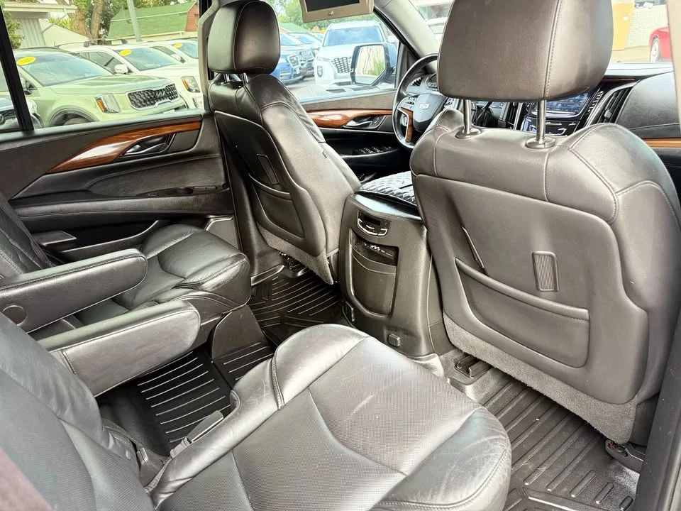 2016 Cadillac Escalade 4th Gen - Image 18 of 20