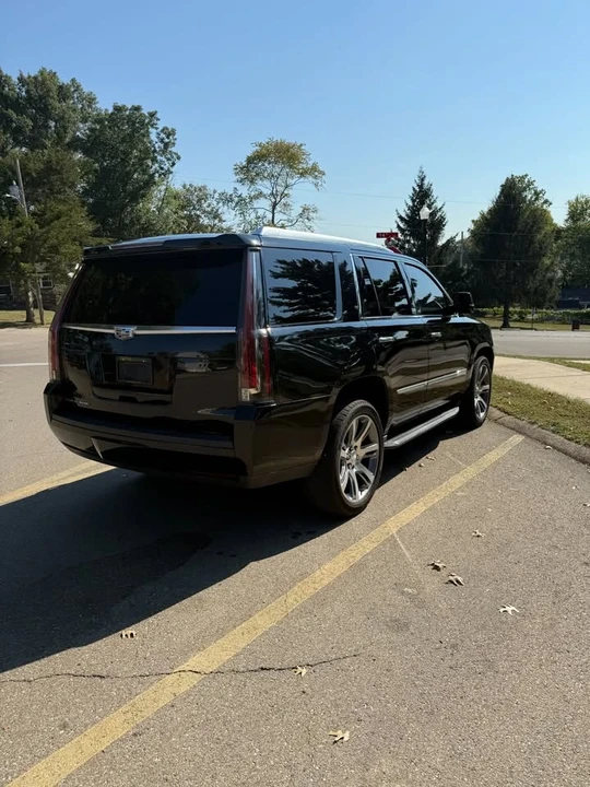 2016 Cadillac Escalade 4th Gen - Image 5 of 17